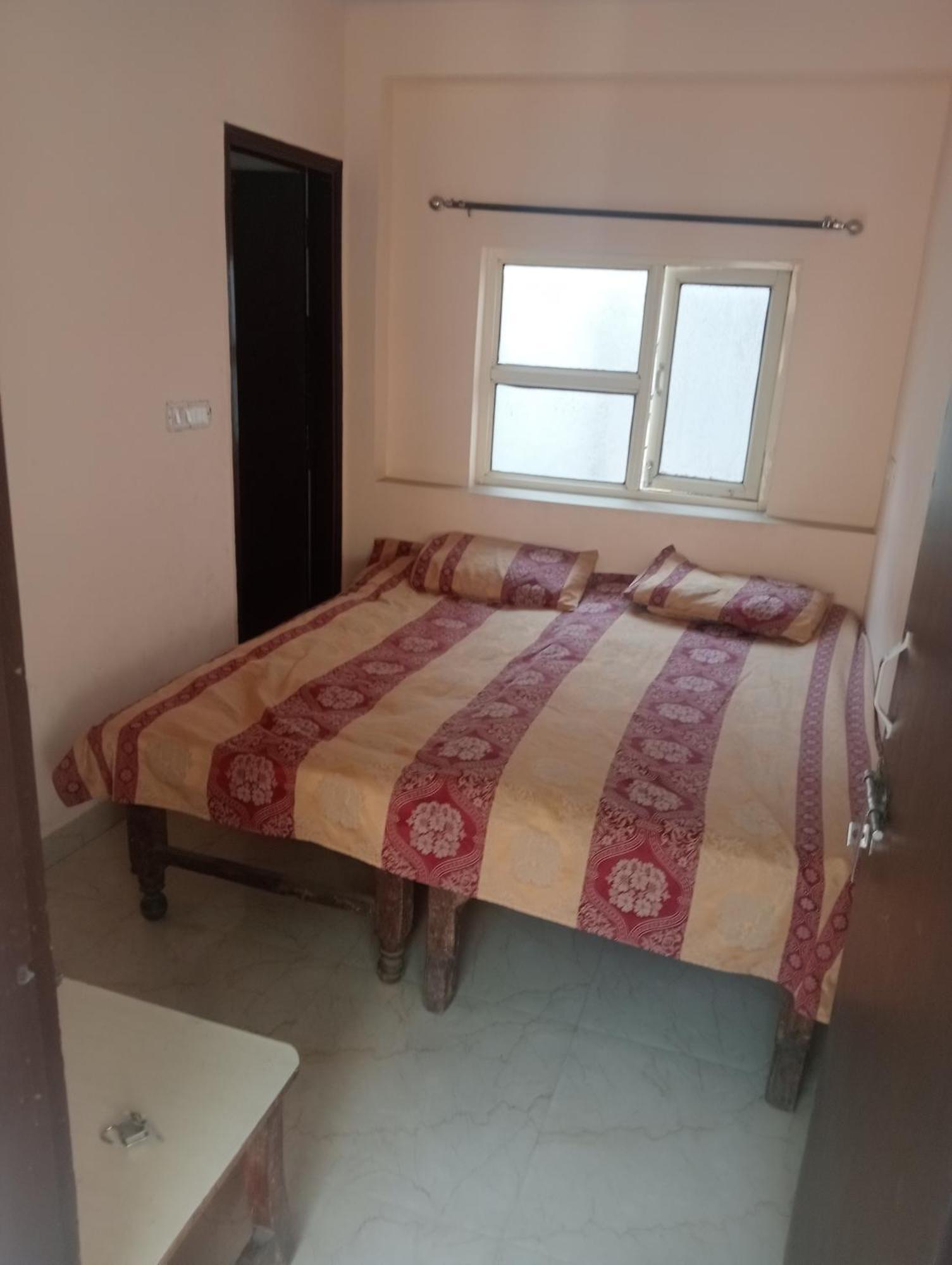 Ever Green Guest House Travel & Pg Yeni Delhi Dış mekan fotoğraf