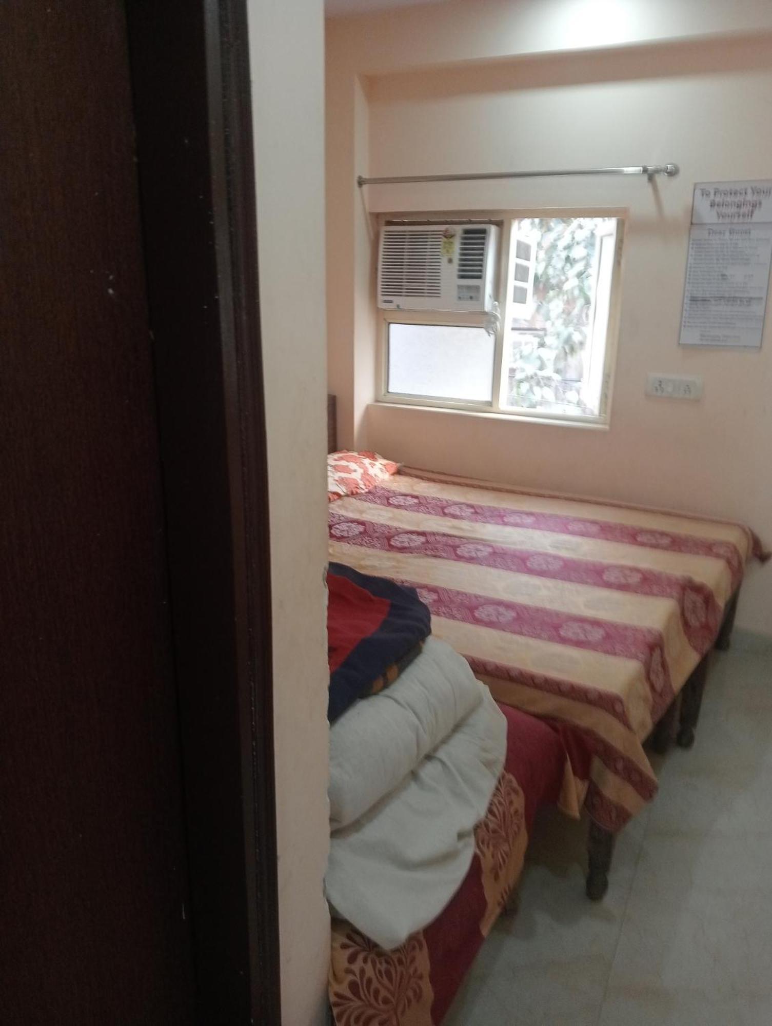 Ever Green Guest House Travel & Pg Yeni Delhi Dış mekan fotoğraf